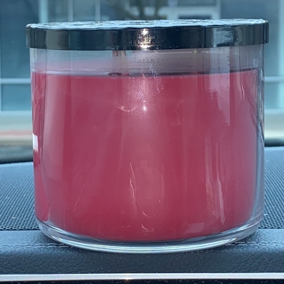 VAMPIRE BLOOD 3 WICK CANDLE BBW - Picture 3 of 7